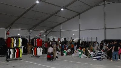 YUNUSEMRE'DE OUTLET ÇARŞISI AÇILDI