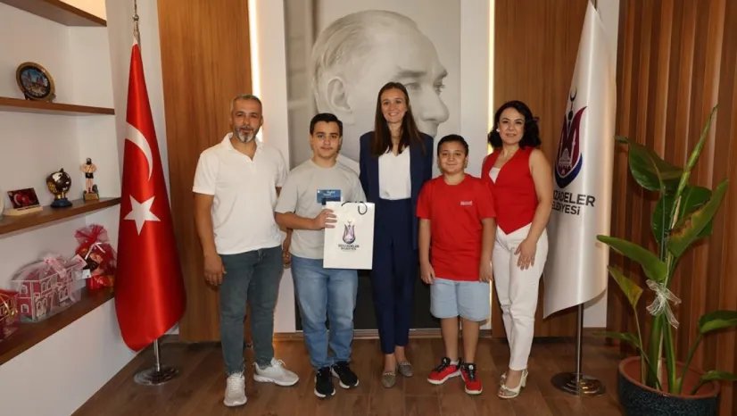 Başkan Durbay, LGS birincisi Eymen Sunmaz'ı misafir etti
