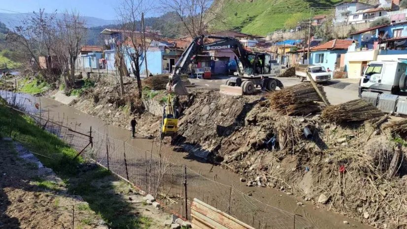 MASKİ, İlçedeki dereyi temizledi